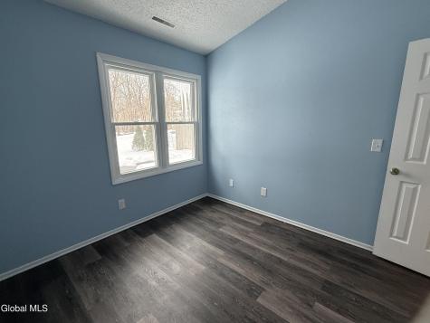 8 Schuyler Court Halfmoon NY 12065