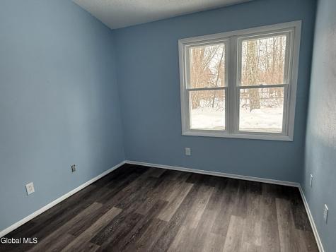 8 Schuyler Court Halfmoon NY 12065