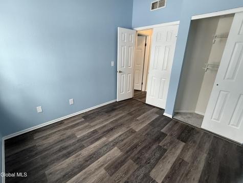 8 Schuyler Court Halfmoon NY 12065