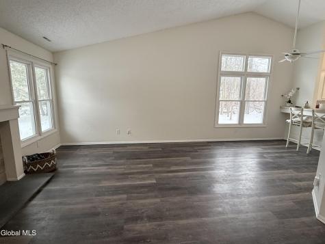 8 Schuyler Court Halfmoon NY 12065