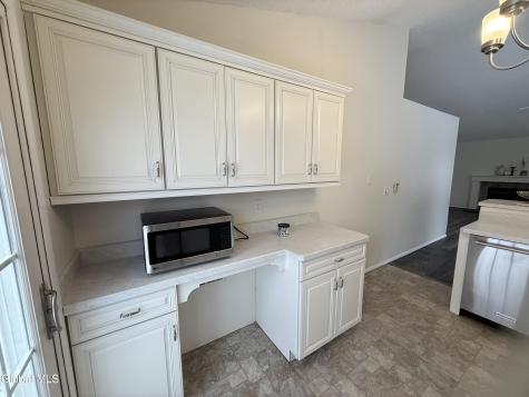 8 Schuyler Court Halfmoon NY 12065