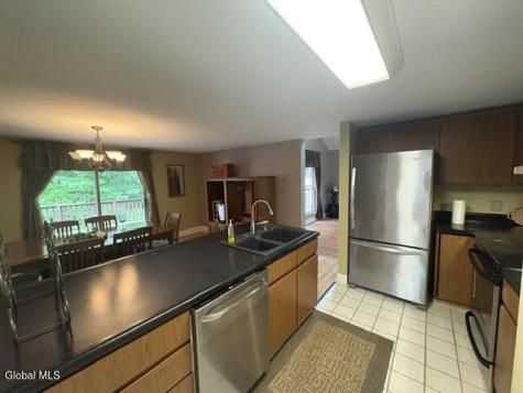 237 Thimbleberry Road Malta NY 12020
