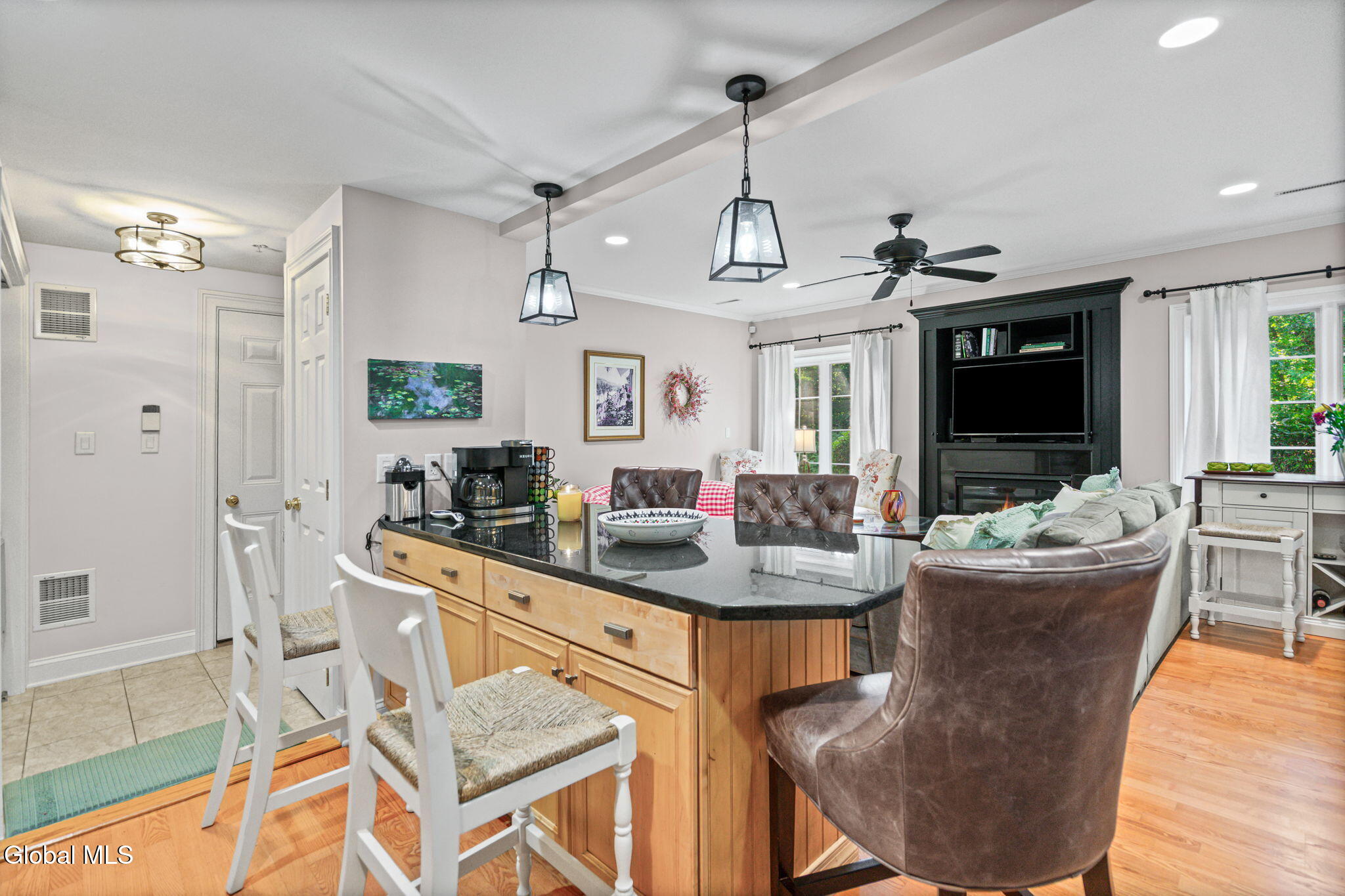2374 E Nott Street Niskayuna NY 12309