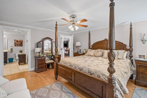 2374 E Nott Street Niskayuna NY 12309