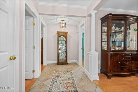 2374 E Nott Street Niskayuna NY 12309