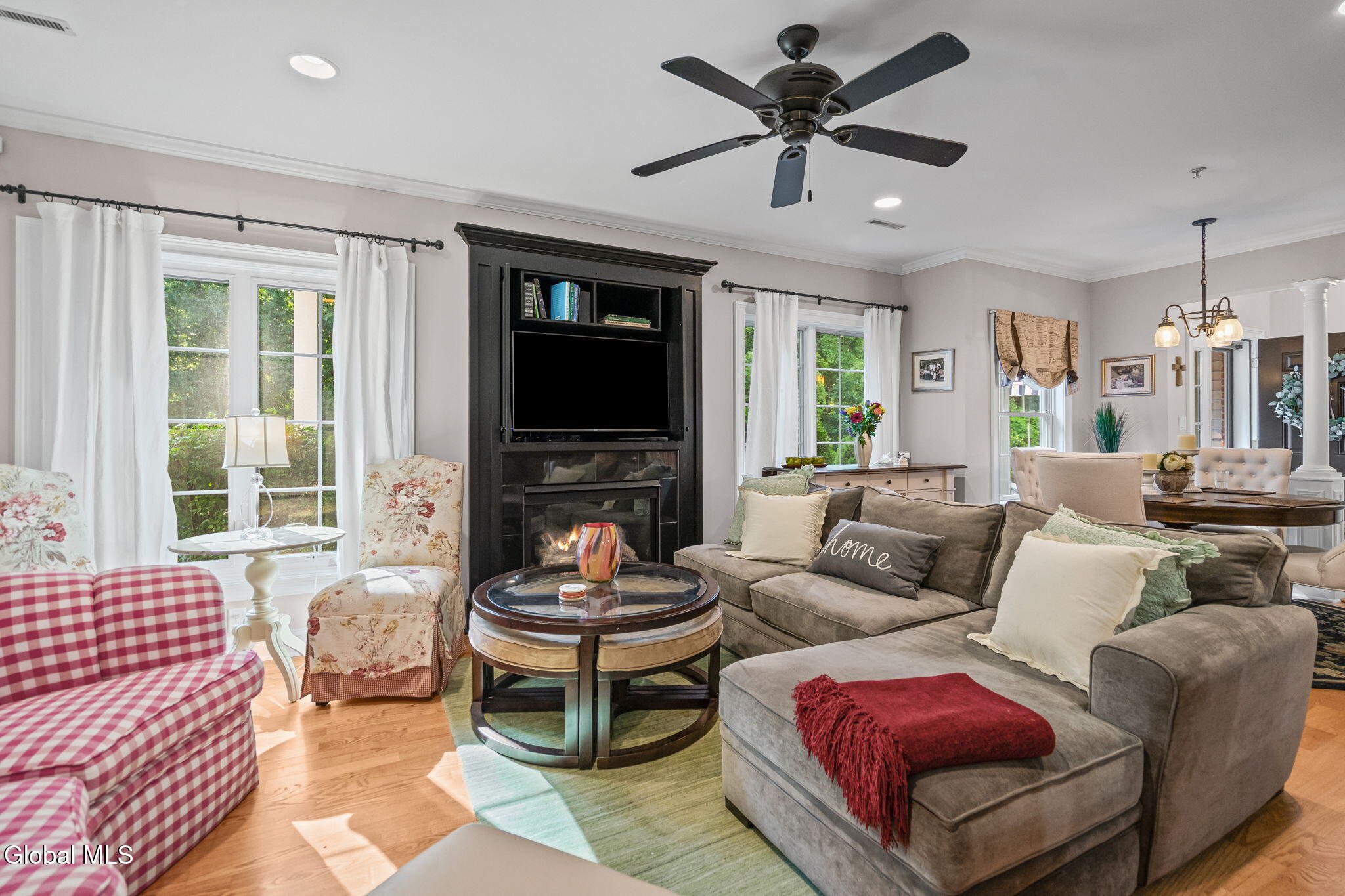 2374 E Nott Street Niskayuna NY 12309