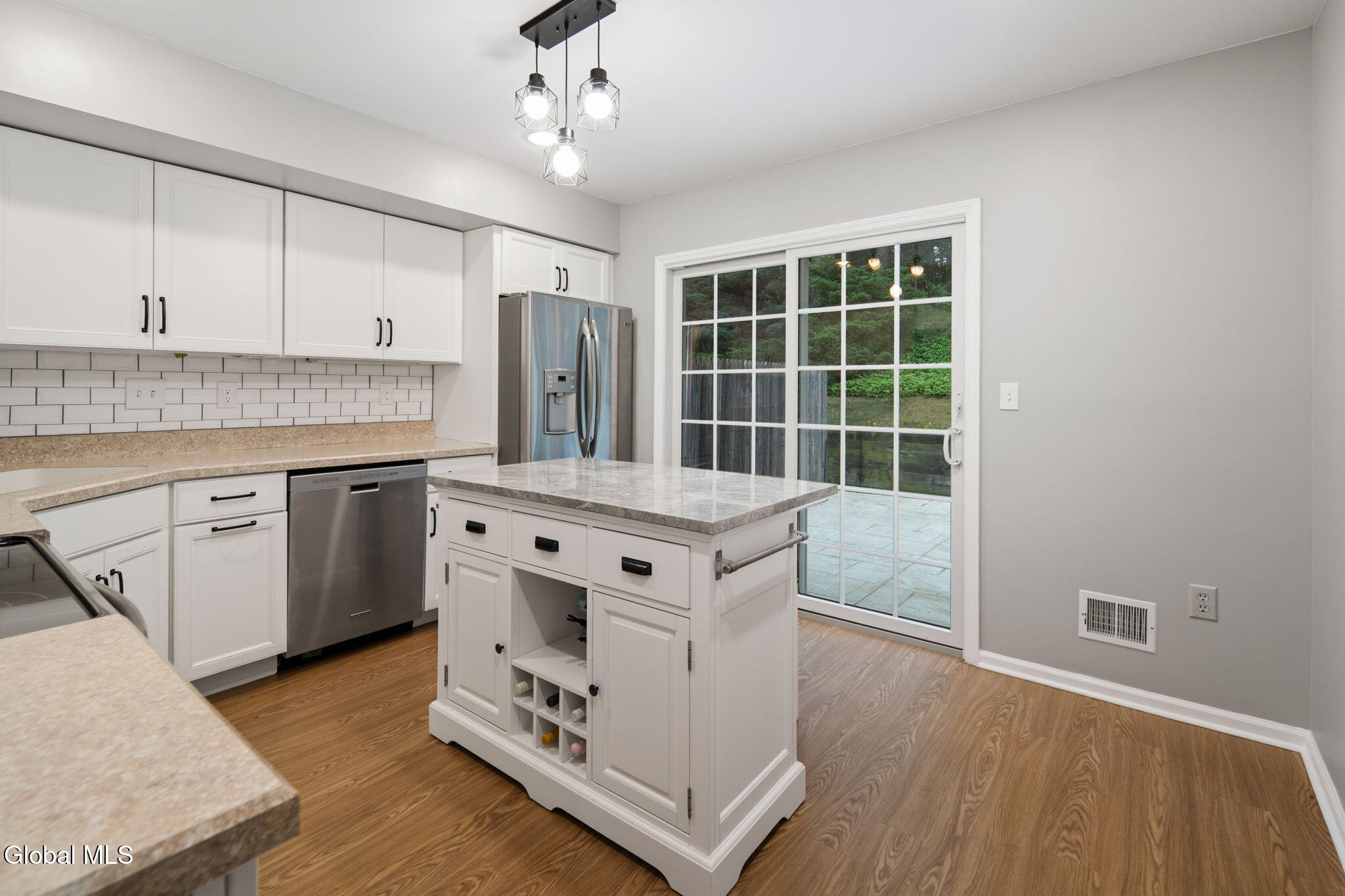 607 Highwood Circle Guilderland NY 12203