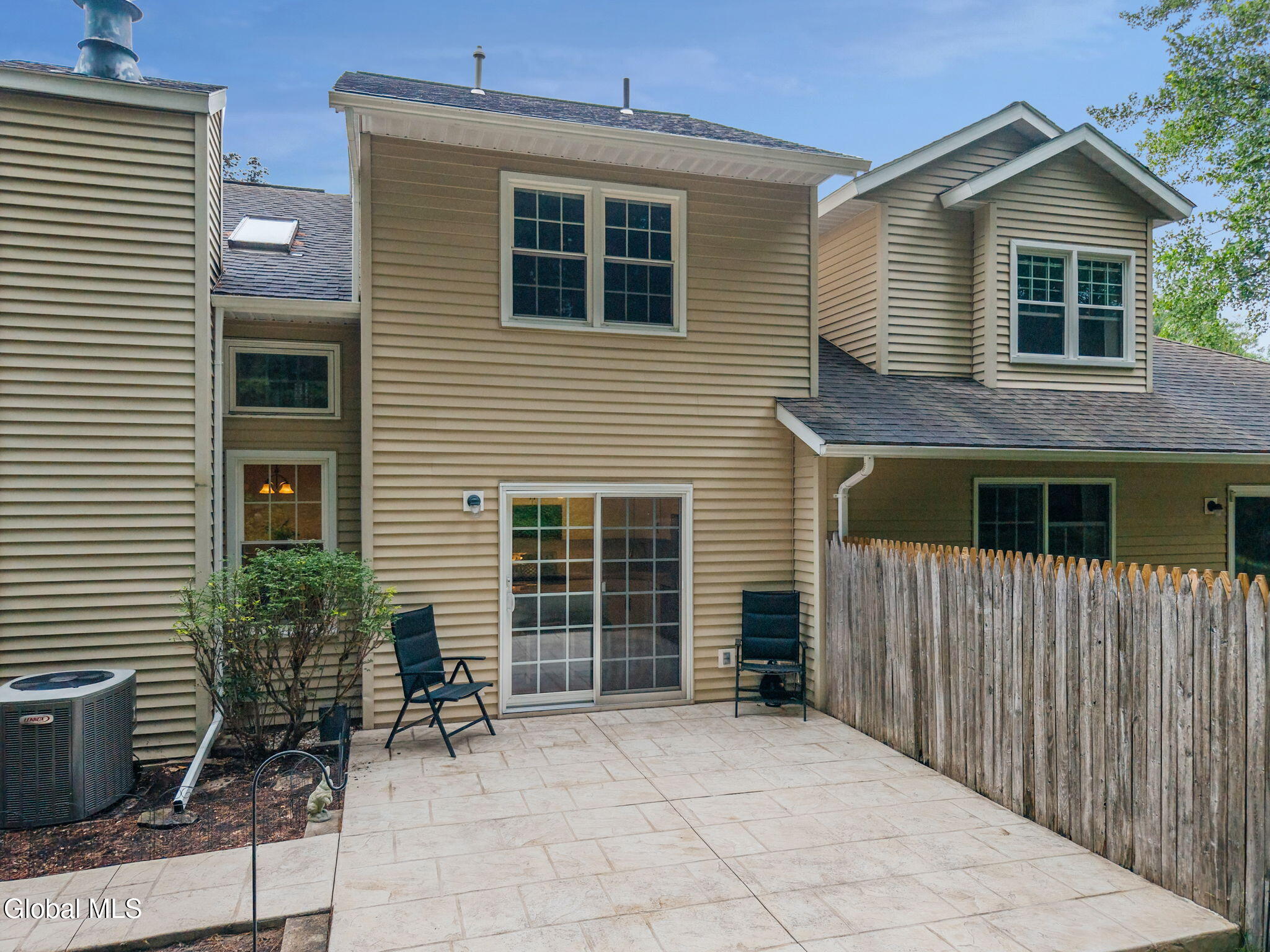 607 Highwood Circle Guilderland NY 12203