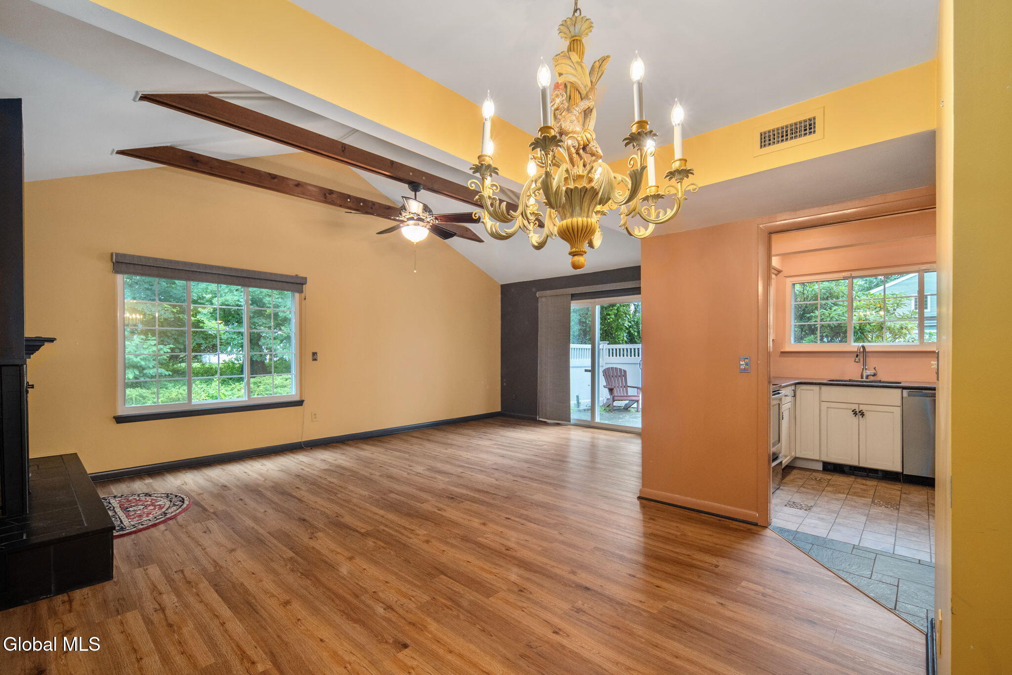 22 Spruce Court Delmar NY 12054