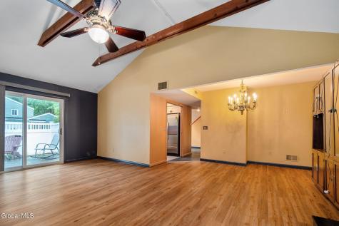 22 Spruce Court Delmar NY 12054
