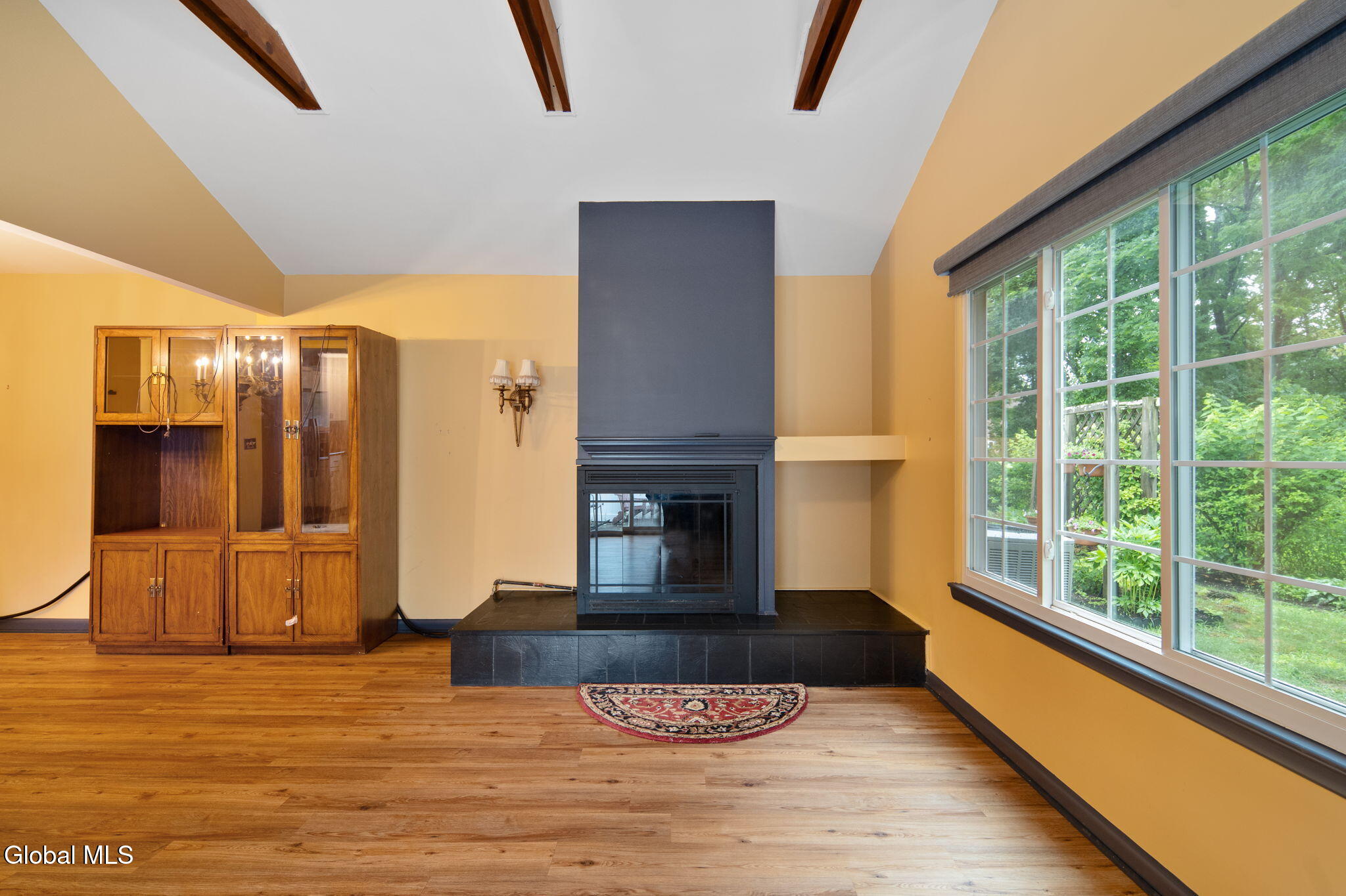 22 Spruce Court Delmar NY 12054