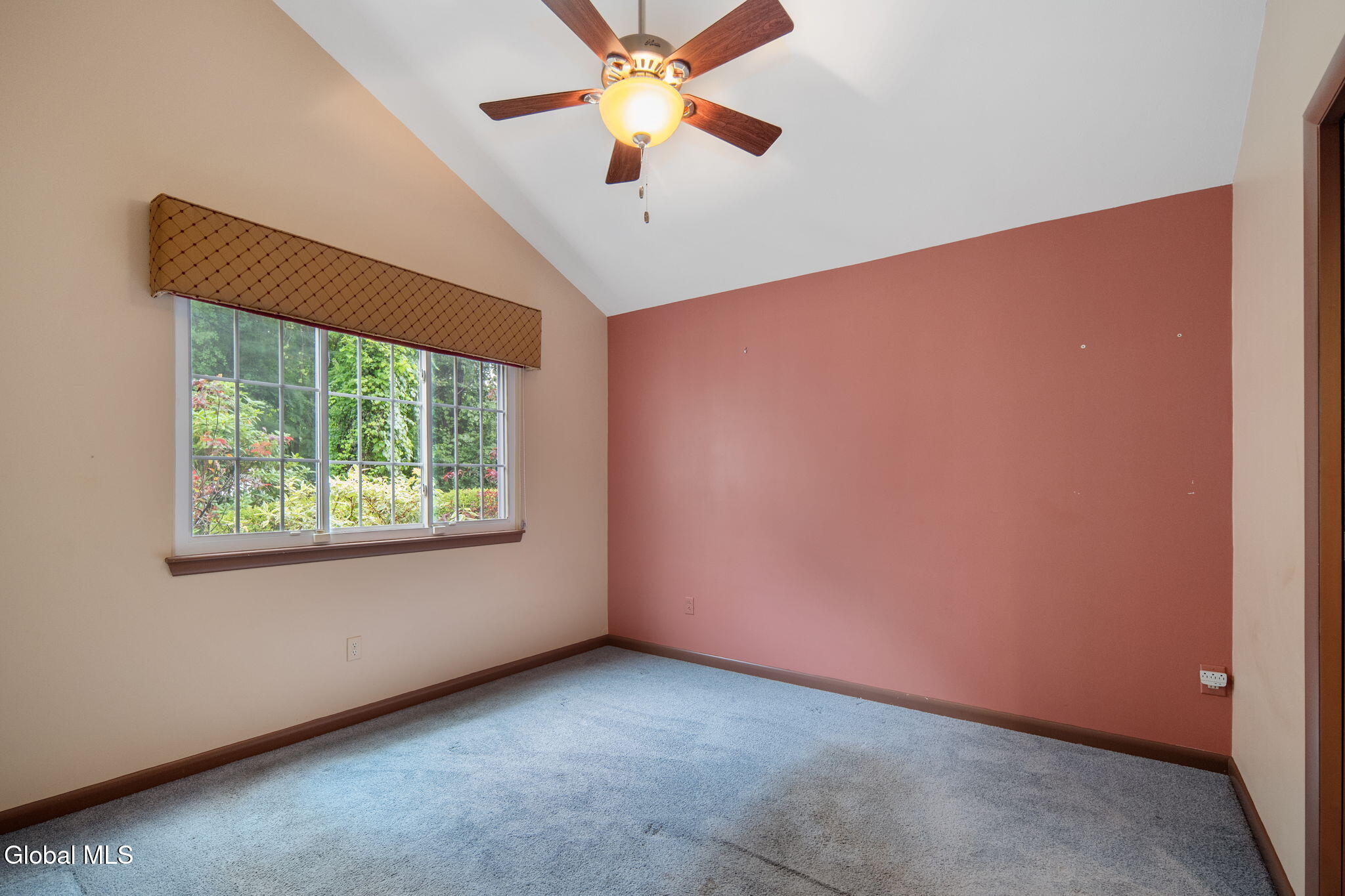 22 Spruce Court Delmar NY 12054