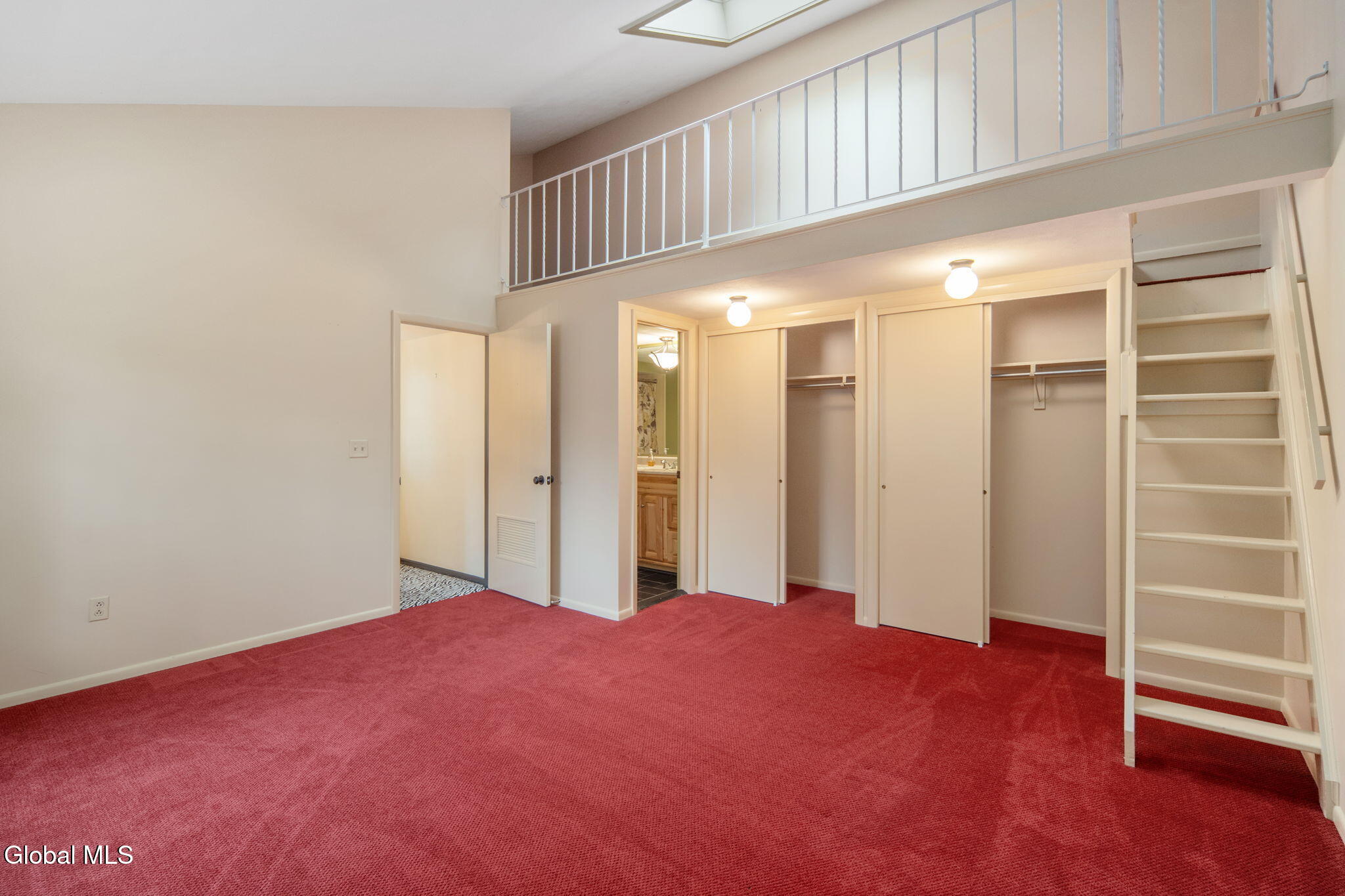 22 Spruce Court Delmar NY 12054