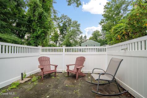 22 Spruce Court Delmar NY 12054