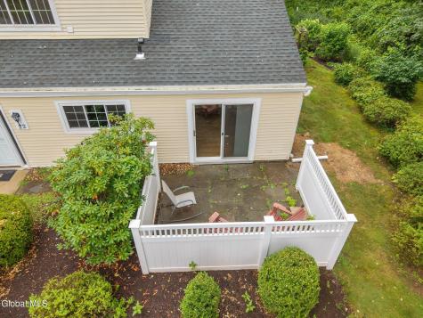 22 Spruce Court Delmar NY 12054