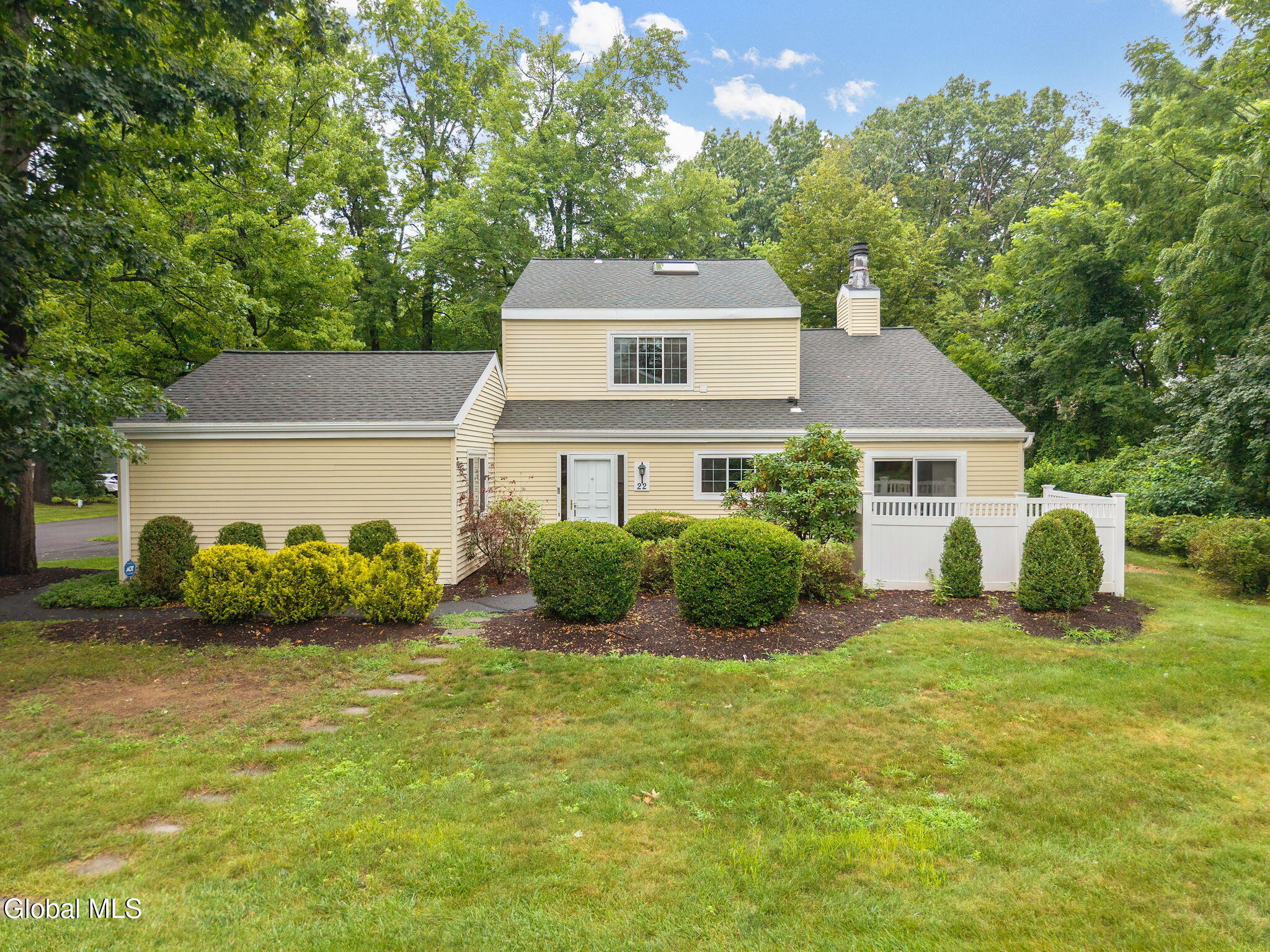22 Spruce Court Delmar NY 12054