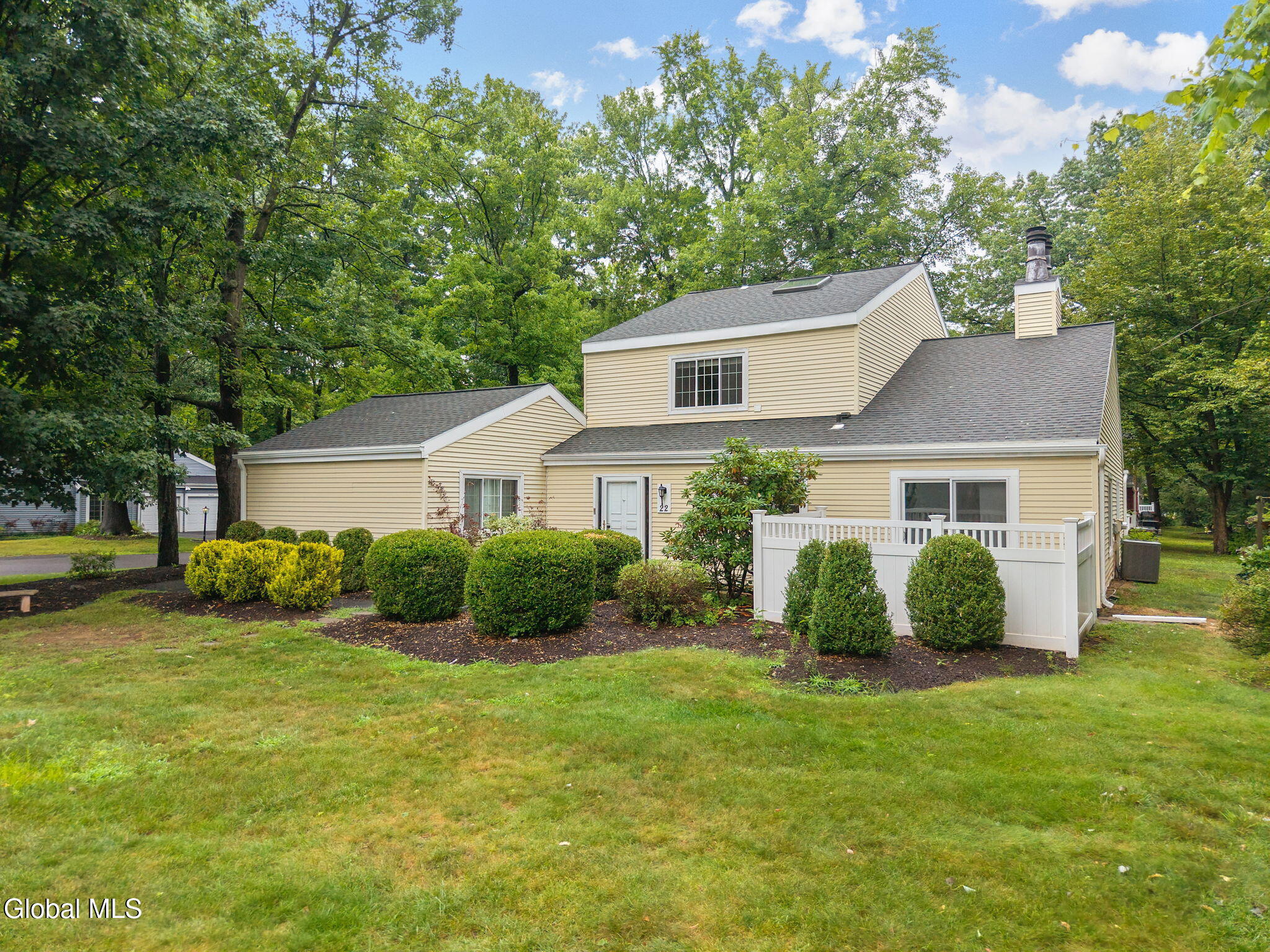 22 Spruce Court Delmar NY 12054