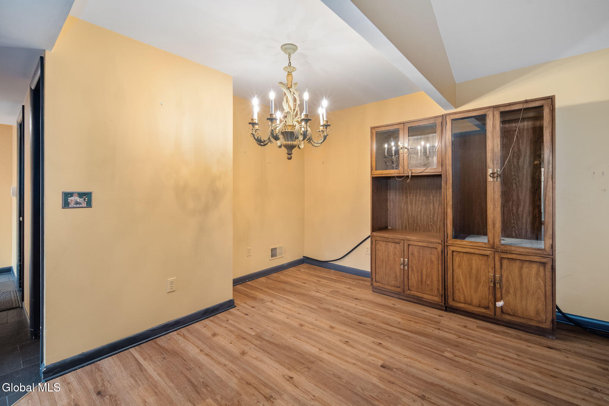 22 Spruce Court Delmar NY 12054