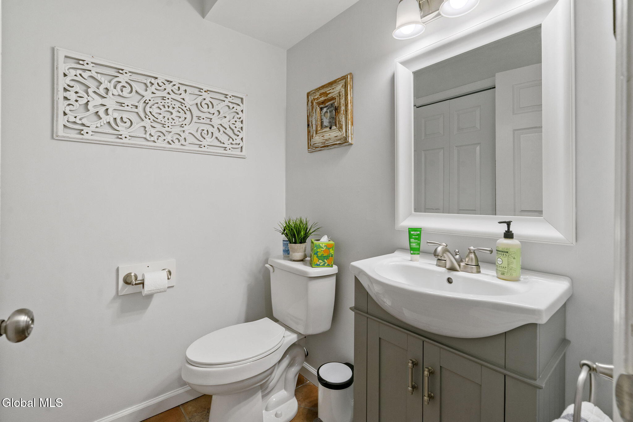 3016 Fern Court Schenectady NY 12303