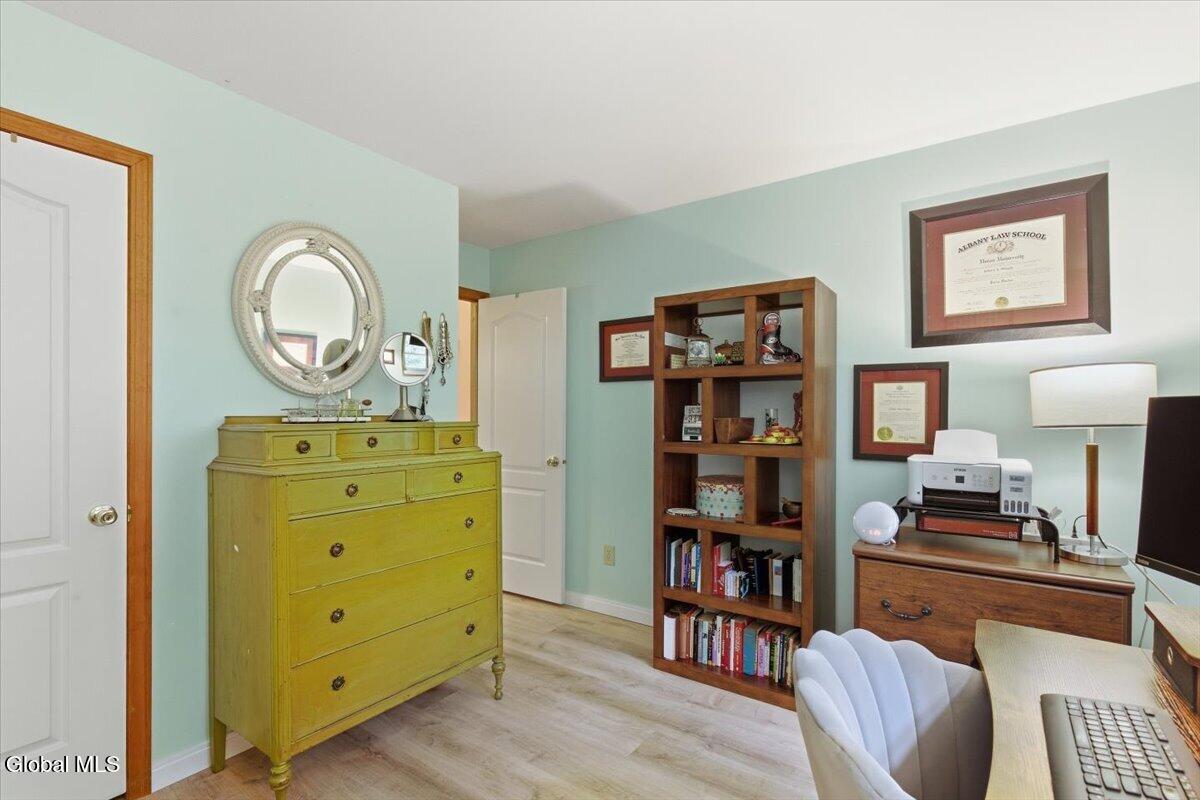 83 Woodside Drive Albany NY 12208