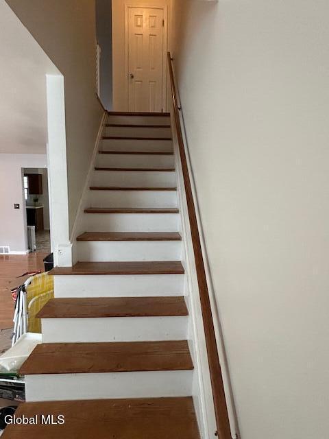 207 Point Of Woods Drive Albany NY 12203