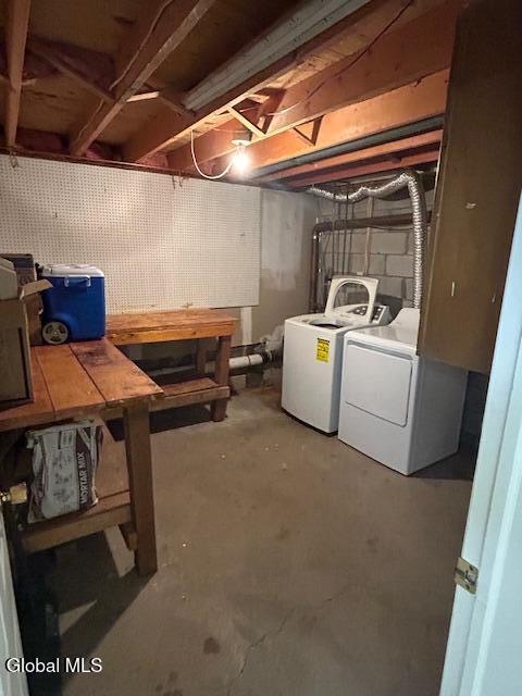 207 Point Of Woods Drive Albany NY 12203