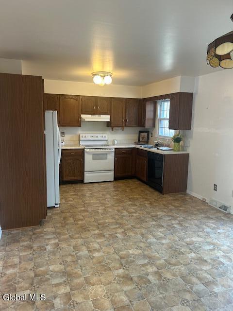 207 Point Of Woods Drive Albany NY 12203