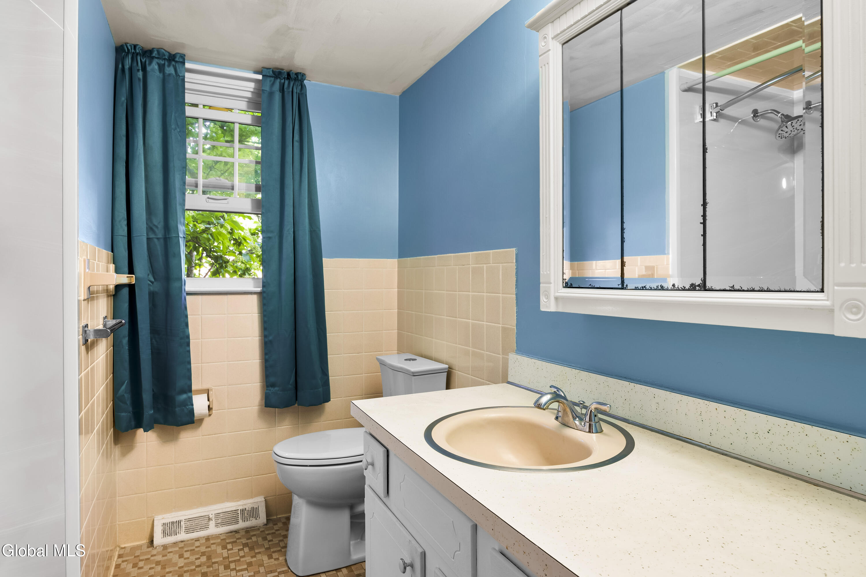 568 Delaware Avenue Delmar NY 12054