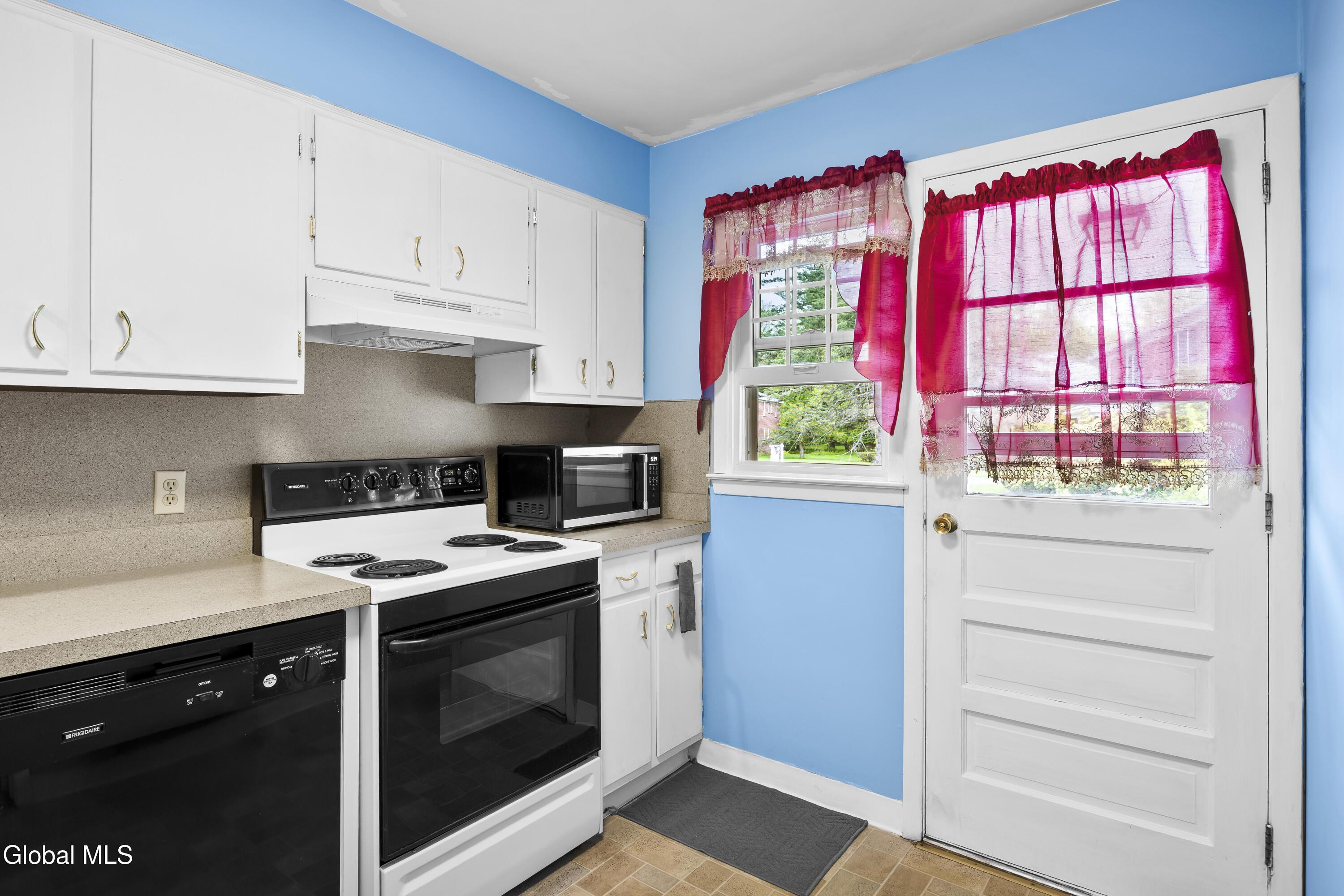 568 Delaware Avenue Delmar NY 12054