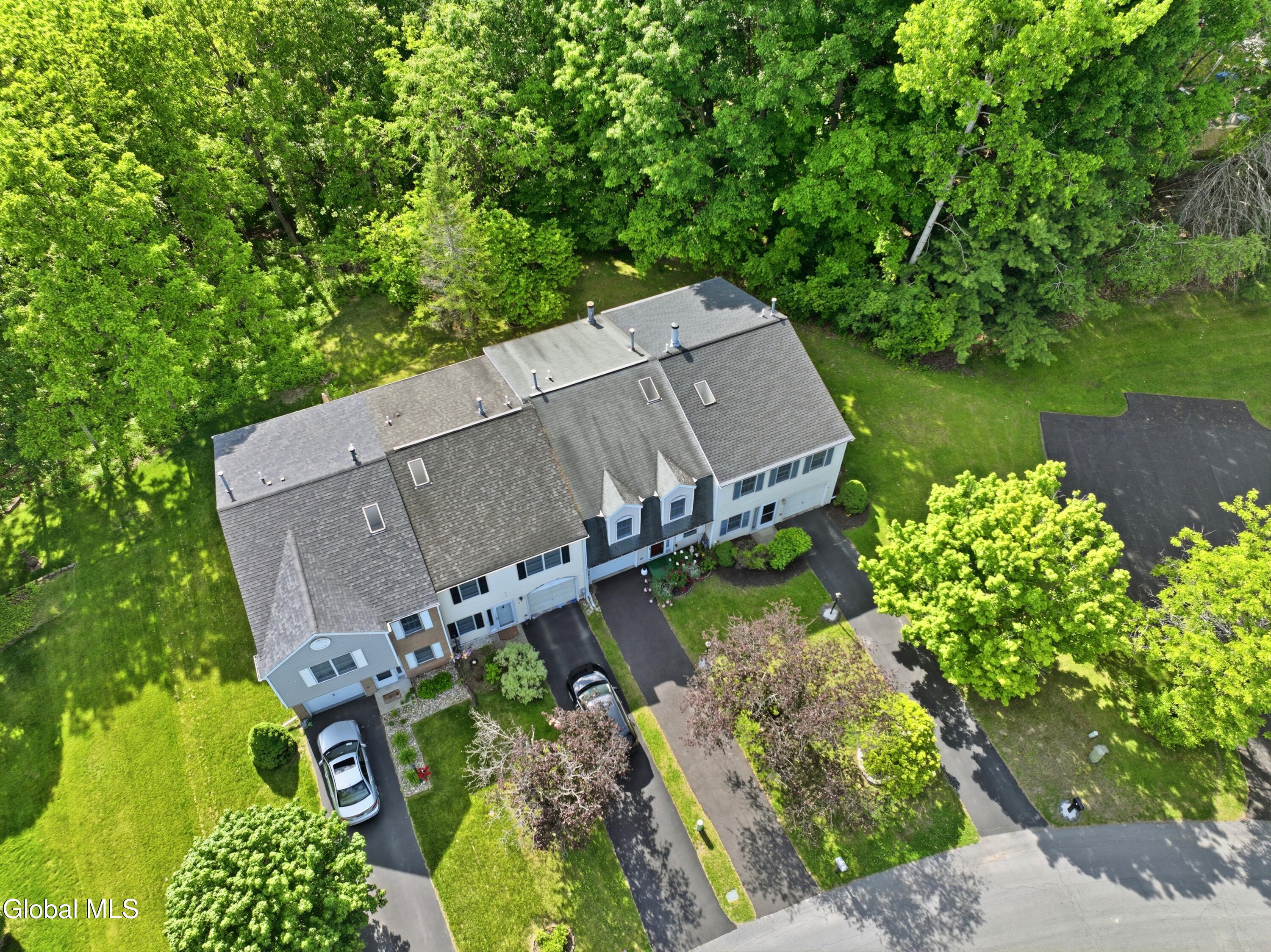 11 Bridgewood Lane Watervliet NY 12189