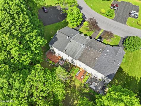 11 Bridgewood Lane Watervliet NY 12189