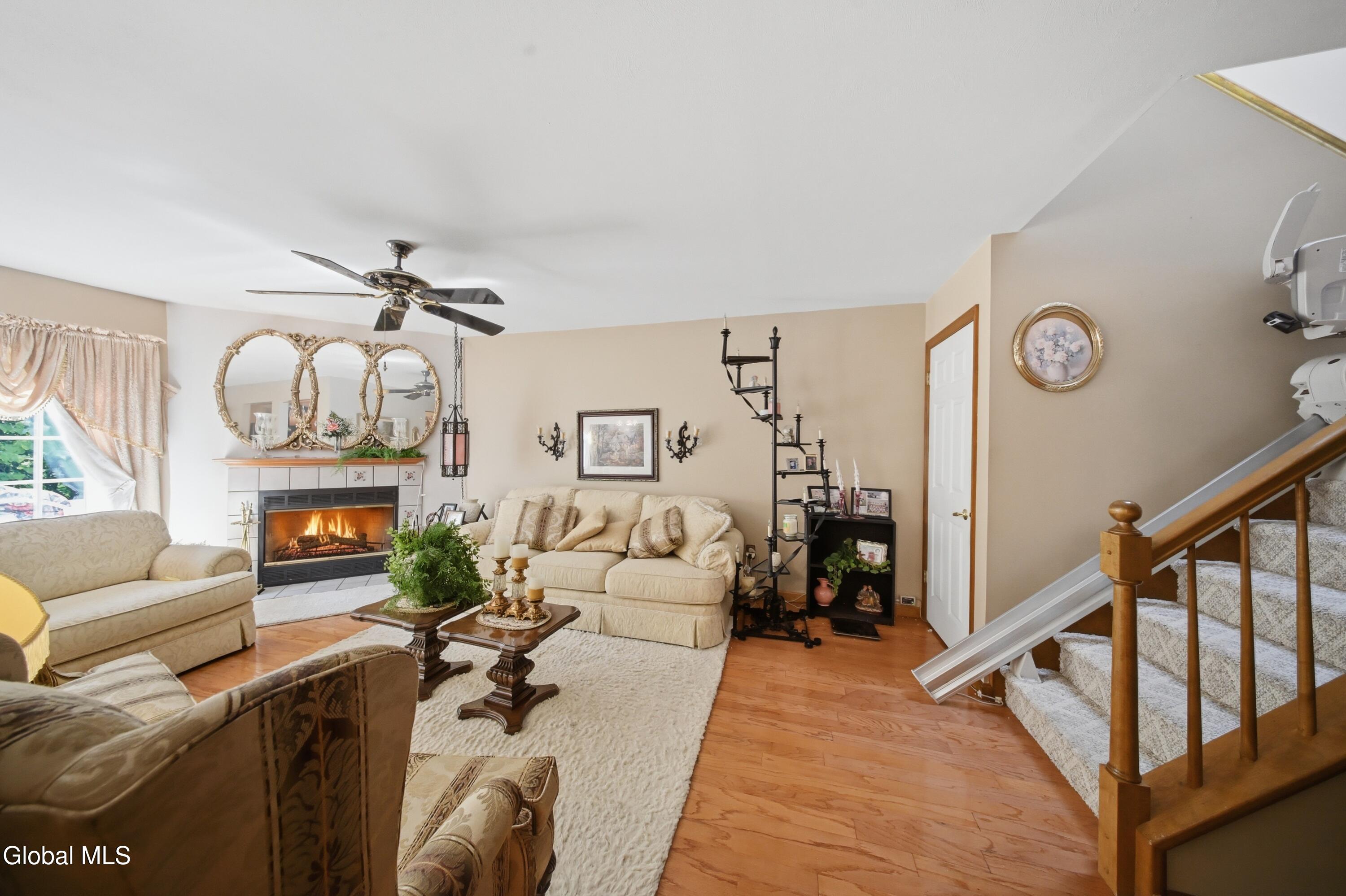 11 Bridgewood Lane Watervliet NY 12189