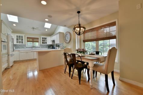 12 Tracey Court Troy NY 12180
