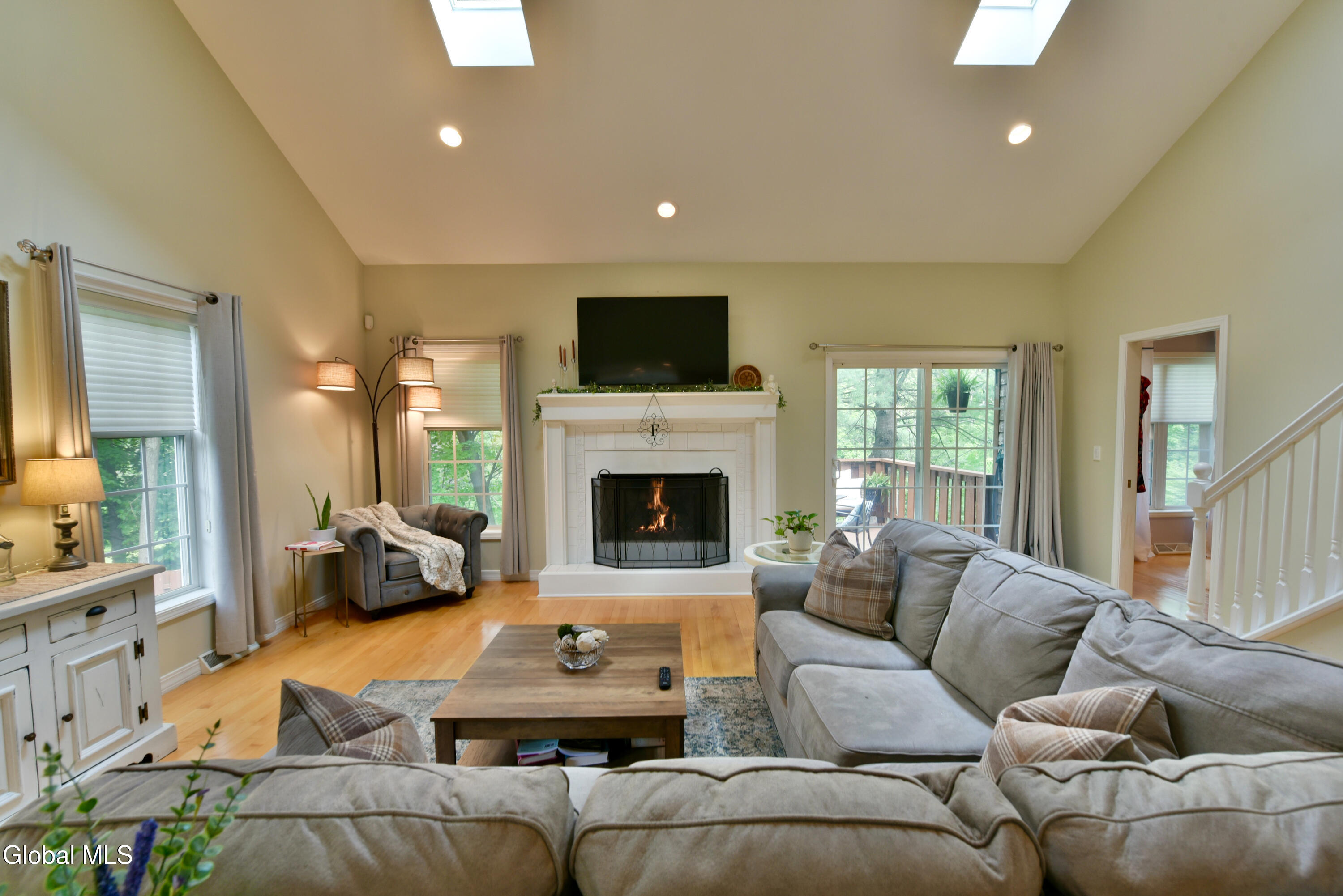 12 Tracey Court Troy NY 12180