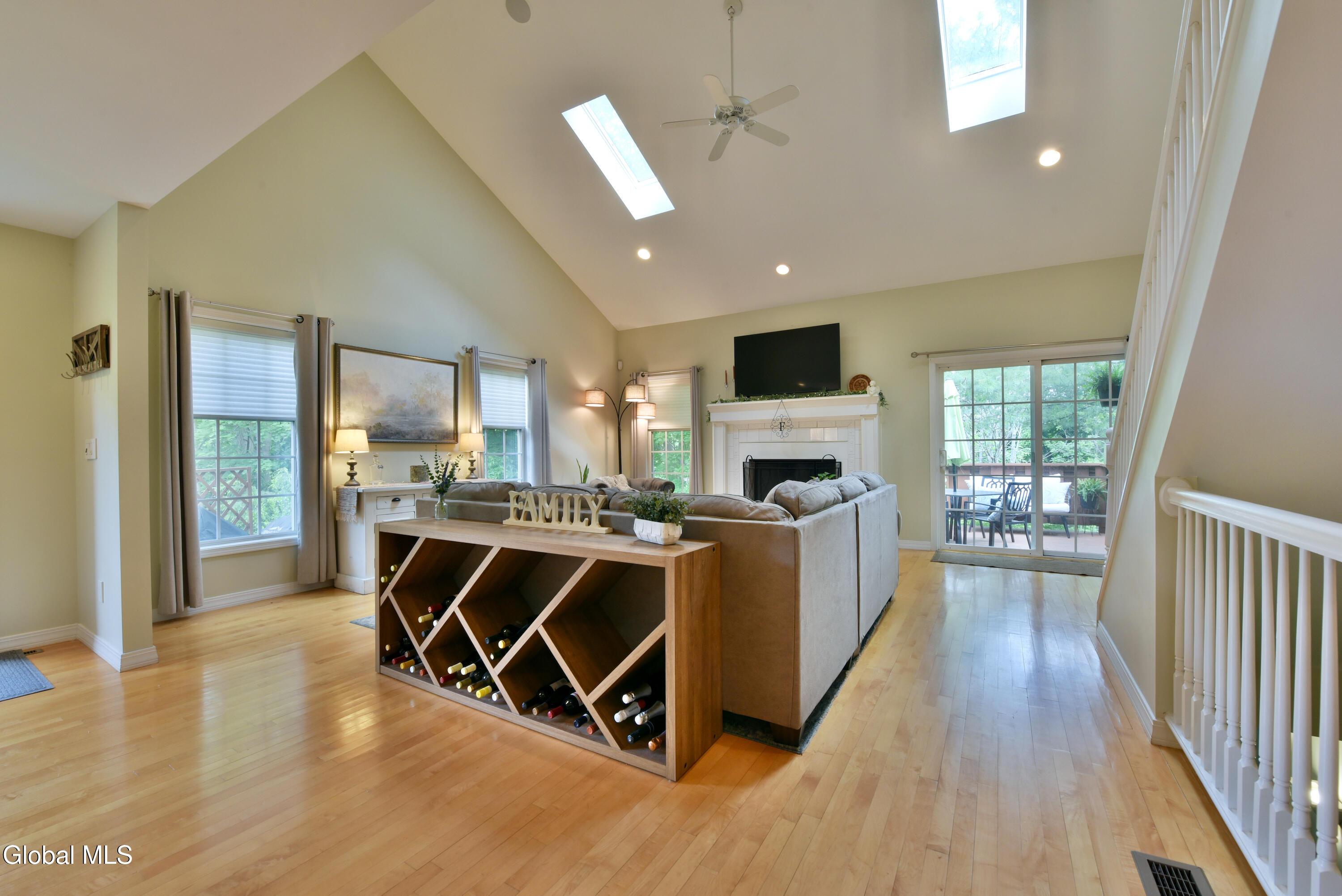 12 Tracey Court Troy NY 12180