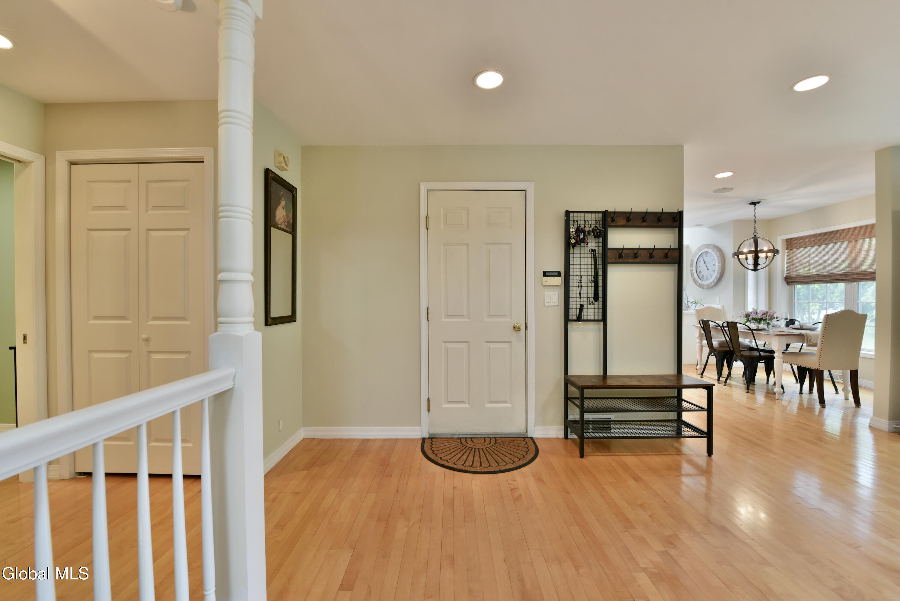 12 Tracey Court Troy NY 12180