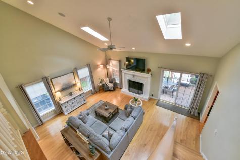 12 Tracey Court Troy NY 12180