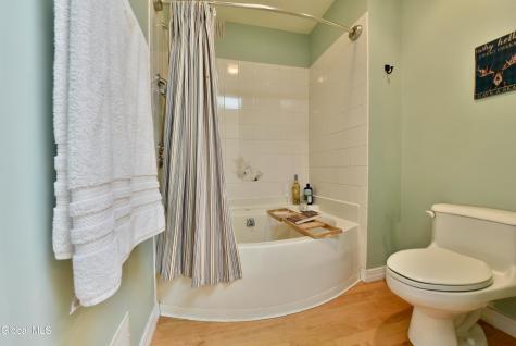 12 Tracey Court Troy NY 12180