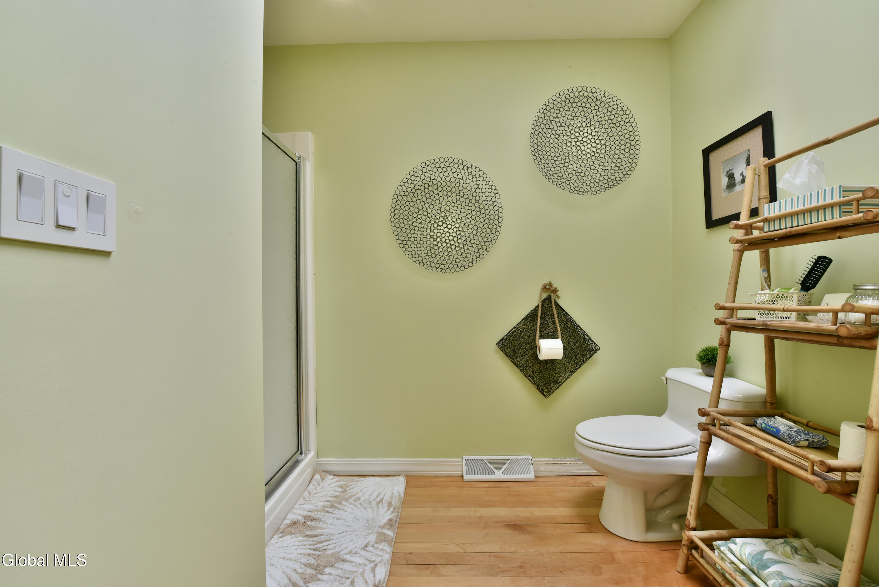 12 Tracey Court Troy NY 12180