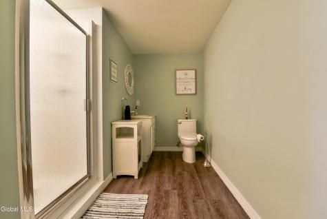 12 Tracey Court Troy NY 12180