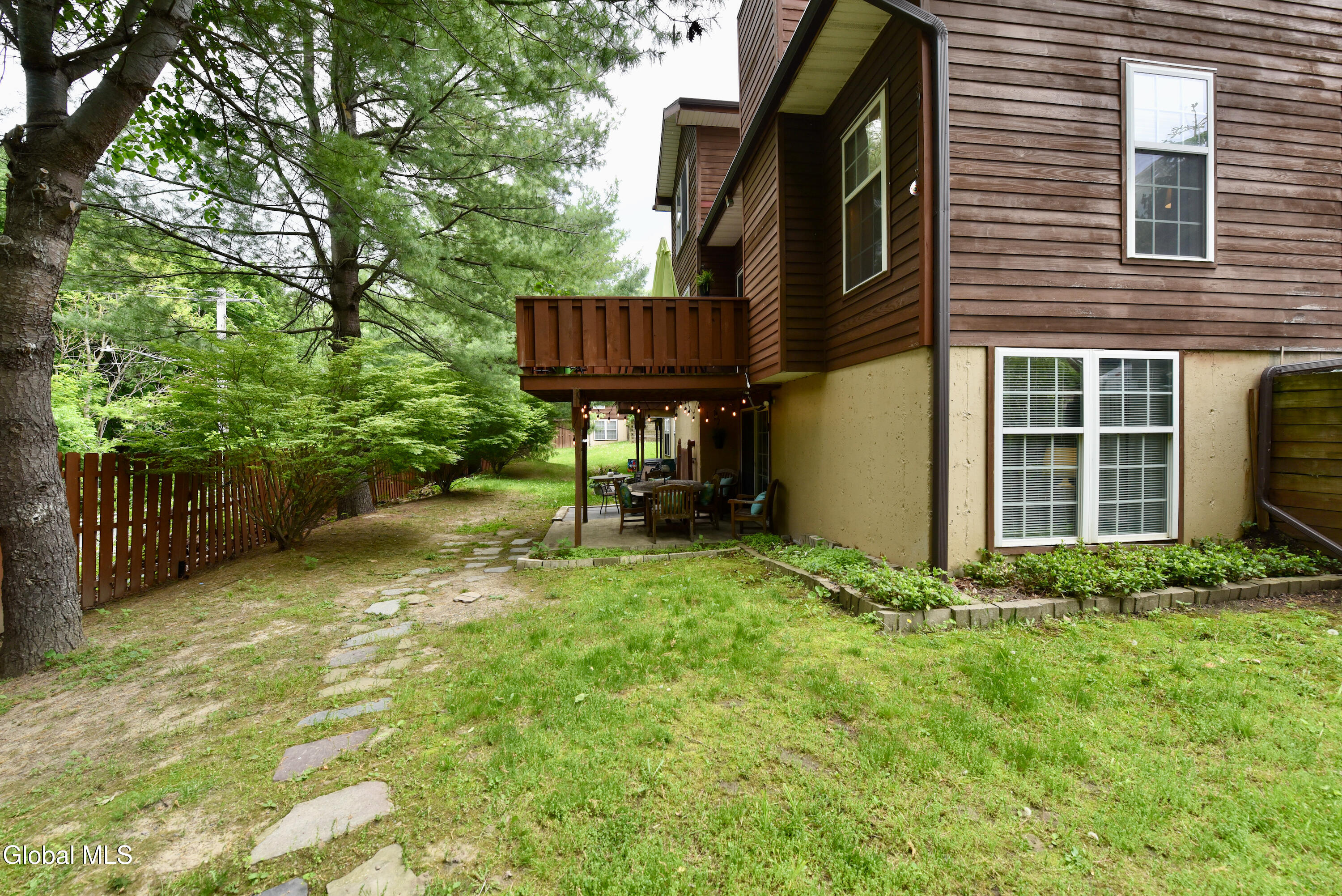 12 Tracey Court Troy NY 12180