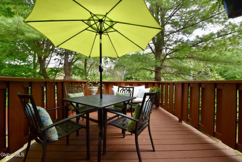 12 Tracey Court Troy NY 12180