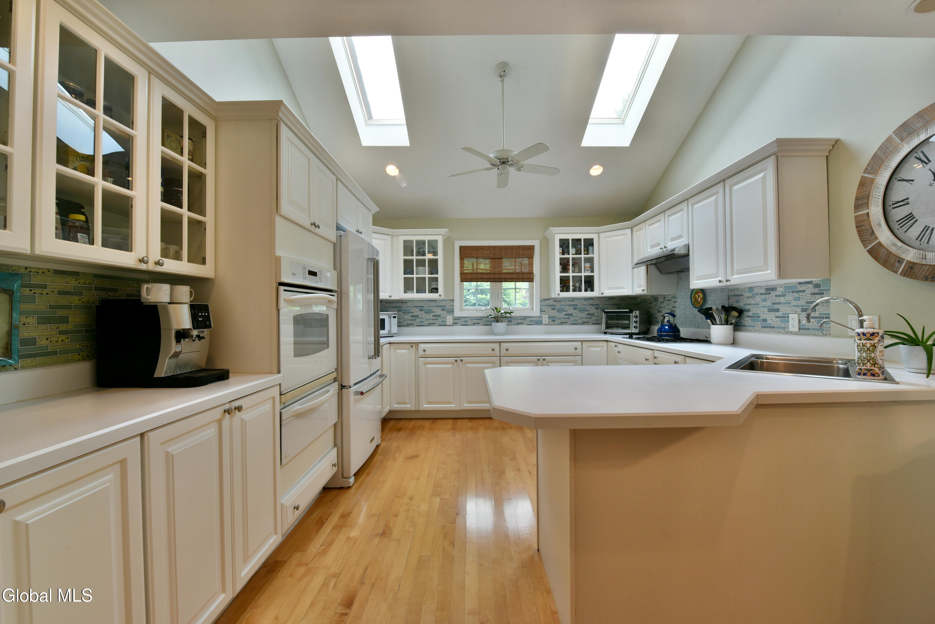 12 Tracey Court Troy NY 12180