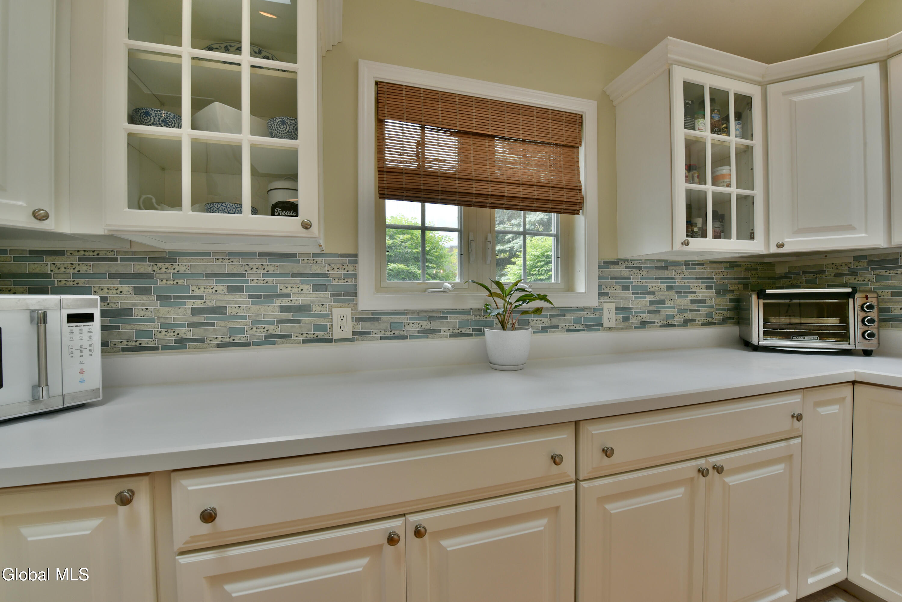12 Tracey Court Troy NY 12180