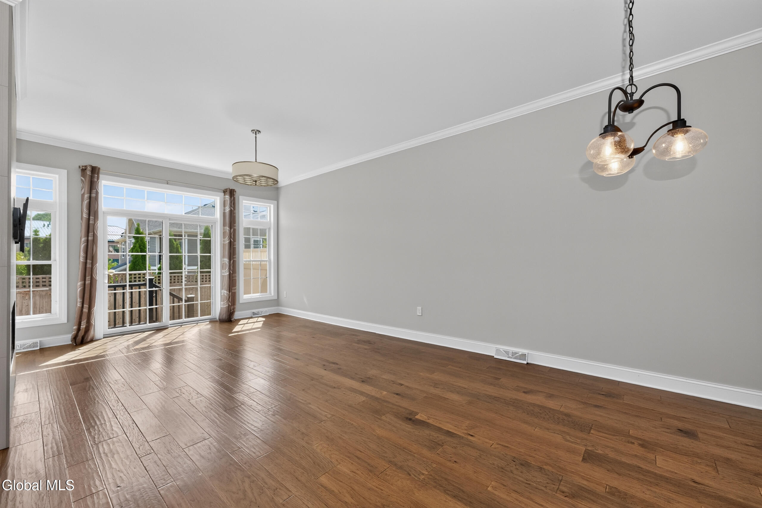 86 Cambridge Way Latham NY 12110