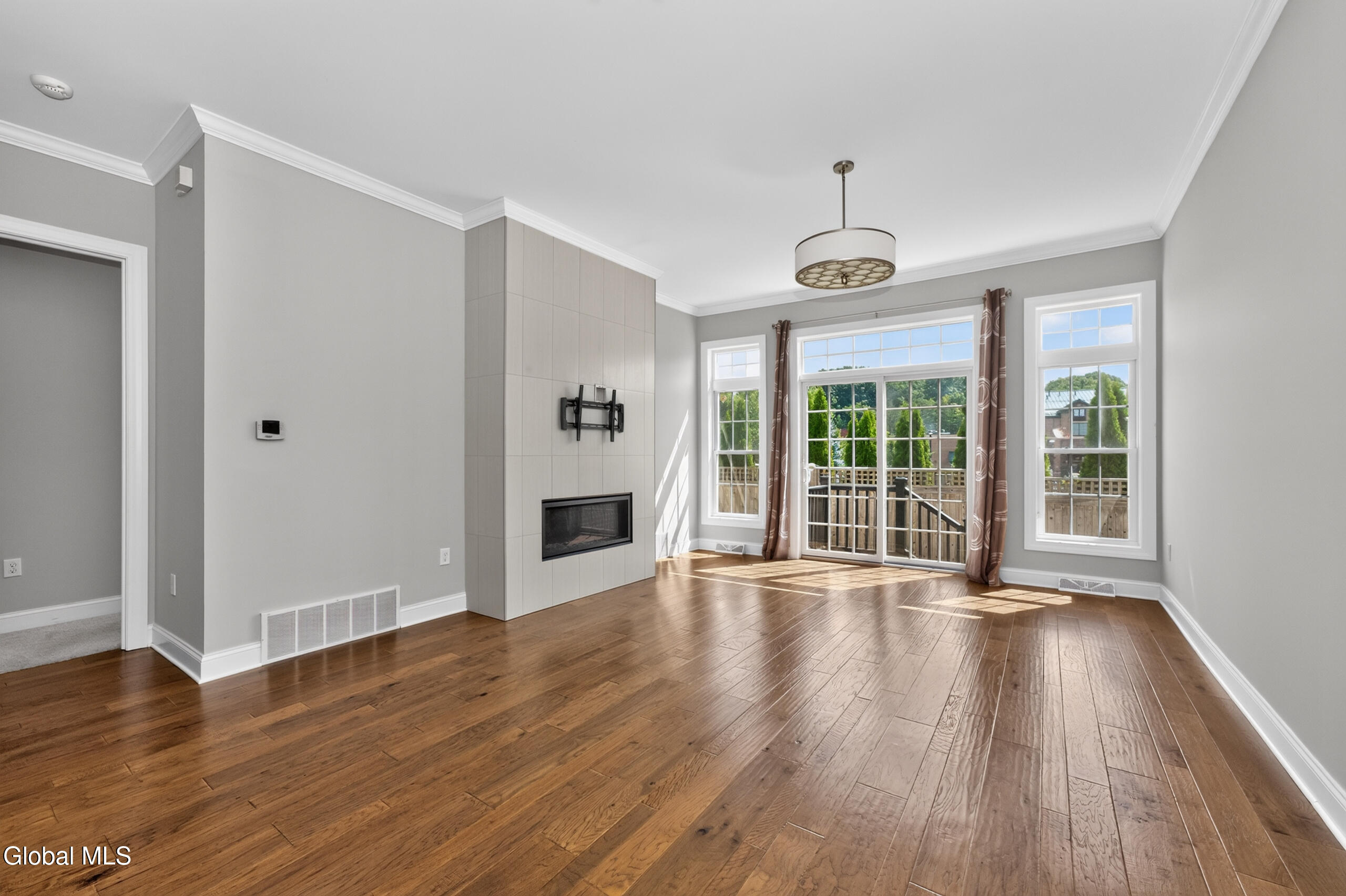86 Cambridge Way Latham NY 12110