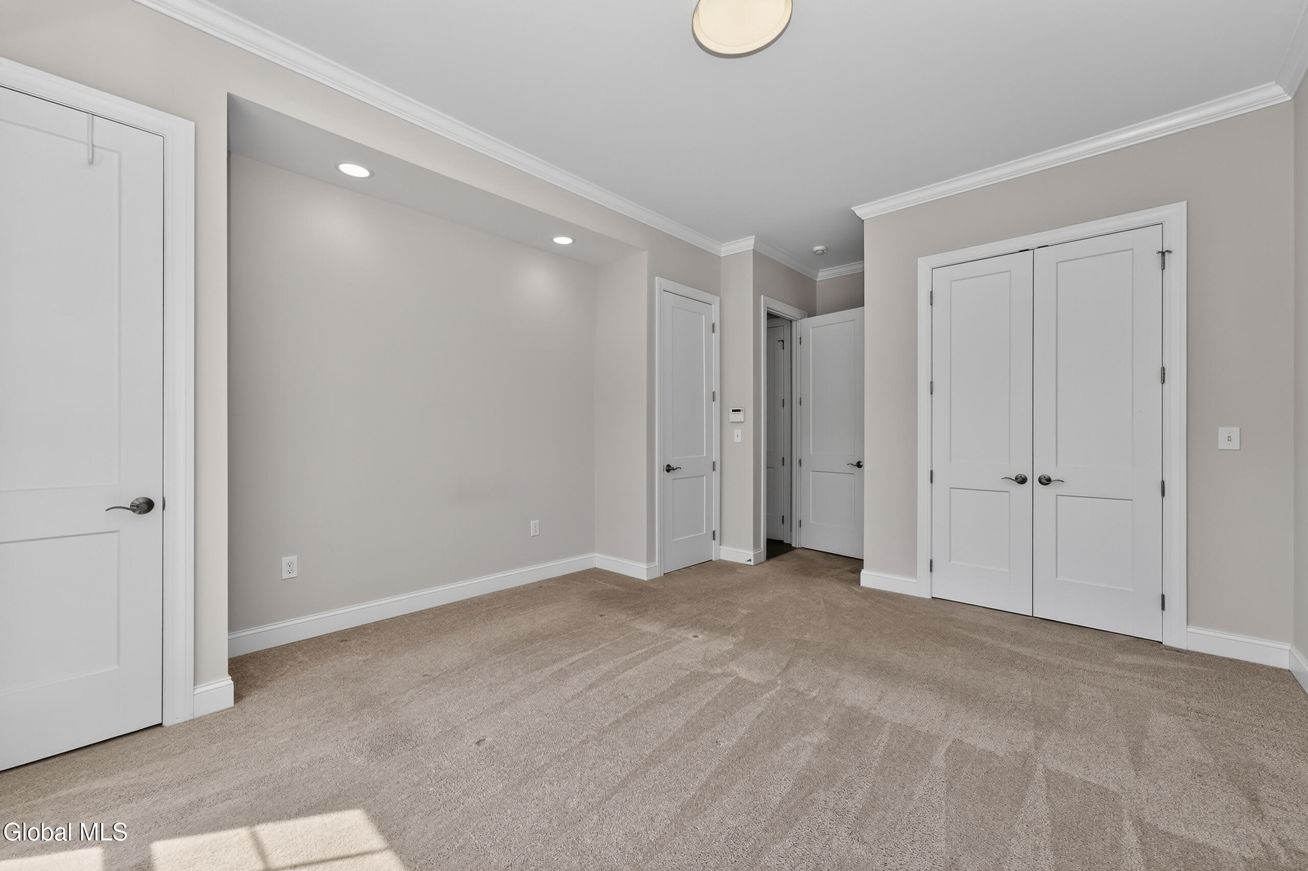 86 Cambridge Way Latham NY 12110