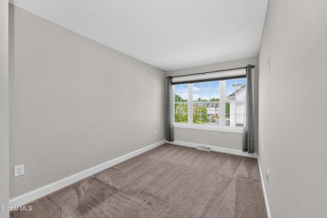 86 Cambridge Way Latham NY 12110