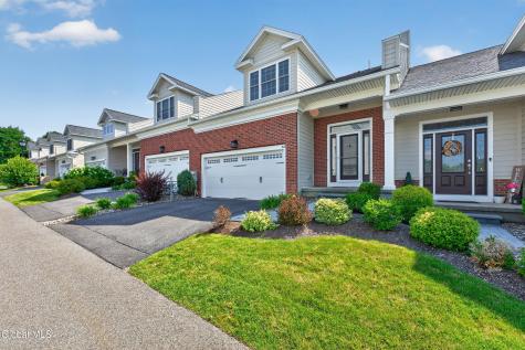 86 Cambridge Way Latham NY 12110