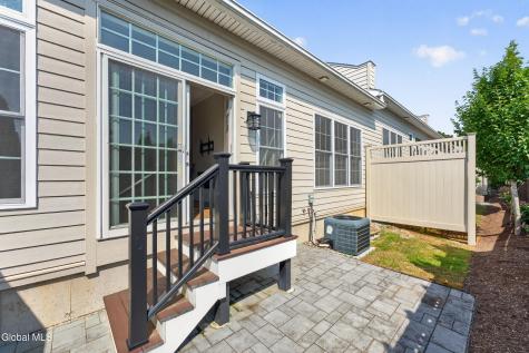 86 Cambridge Way Latham NY 12110